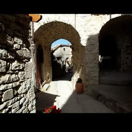 Le Dell'arco - Monte San Vito * Scheggino